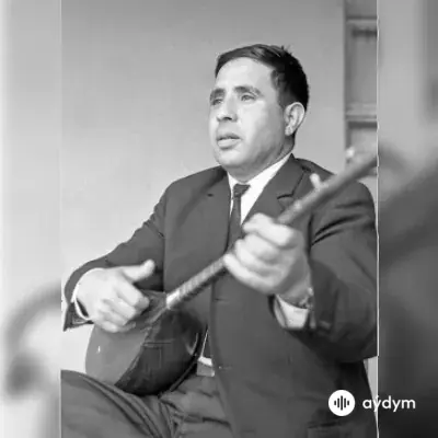 Ödenýaz Nobatow - Gözelim saz edende