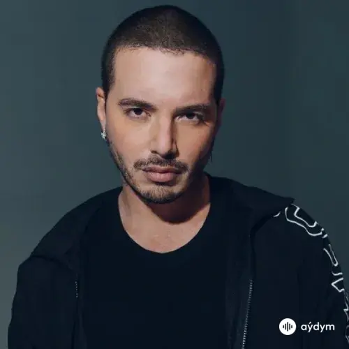 J Balvin 