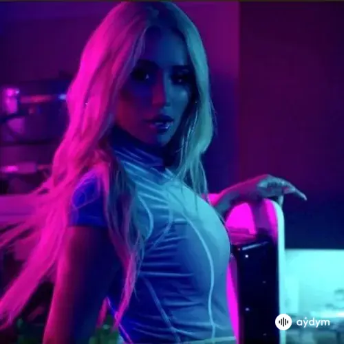 Tyga-Iggy Azalea - Kream