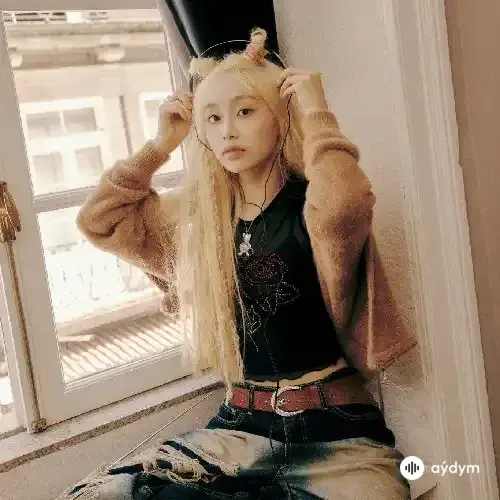 Chuu  - Howl