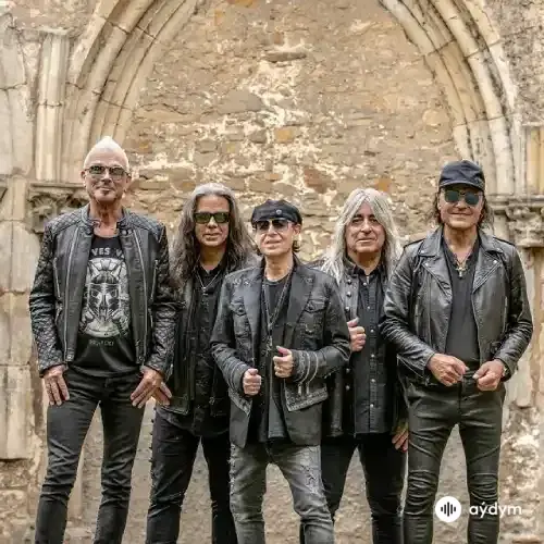 Scorpions - Dancing in the Moonlight (Bonus Track Demo)
