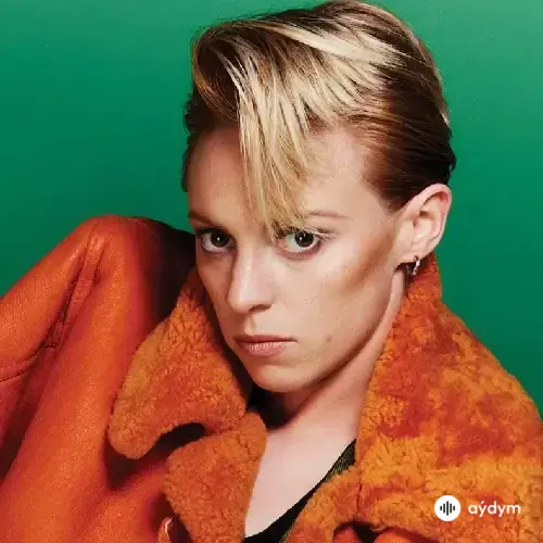 La Roux