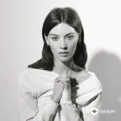 Gracie Abrams - Feels Like