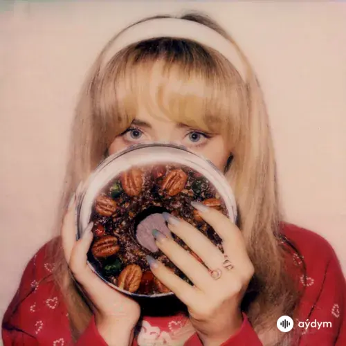 Sabrina Carpenter - Santa Doesn’t Know You Like I Do