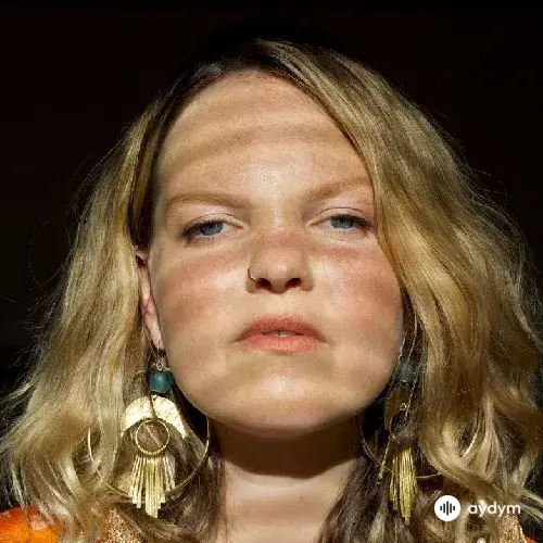 Abi  Flynn