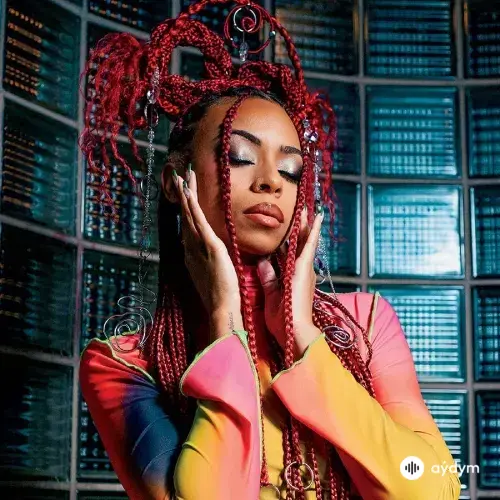 Ravyn  Lenae