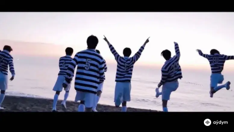 What Makes You Beautiful
