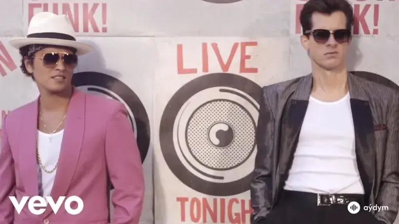 Uptown Funk (Official Video)