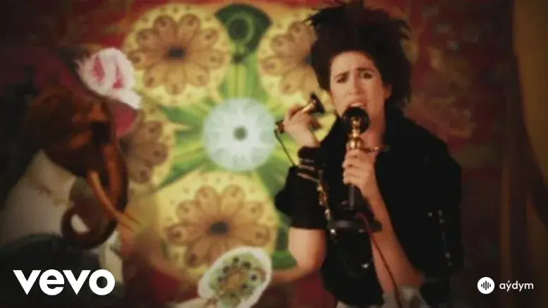 Headlock (Official Video)