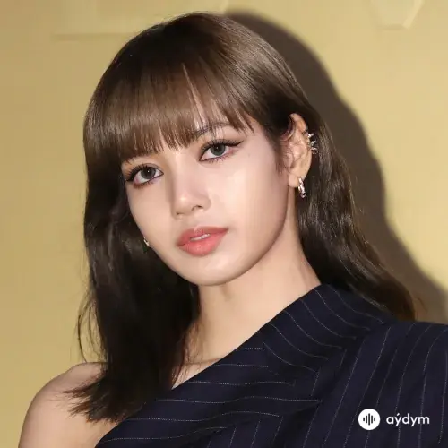 Lisa (Blackpink)