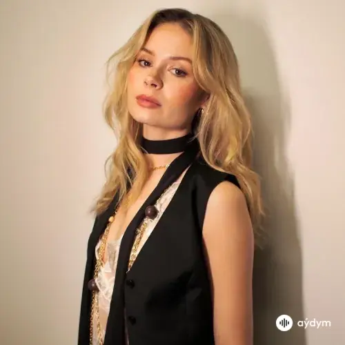 Nina Nesbitt
