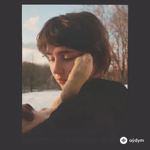 Clairo  - Management